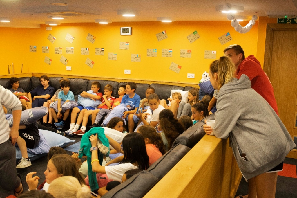 Village Camps International Summer Camp England 2024-07-27 https://www.villagecamps.com/journals_admin/images/1998-0175-_DSC9358.jpg