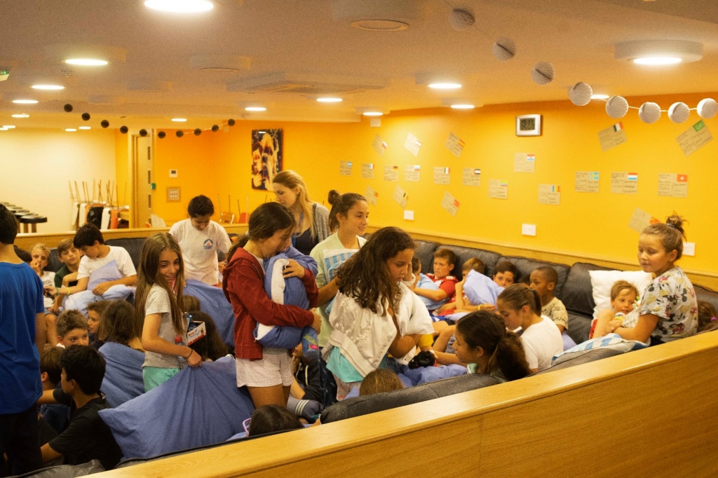 Village Camps International Summer Camp England 2024-07-27 https://www.villagecamps.com/journals_admin/images/1998-0181-_DSC9353.jpg