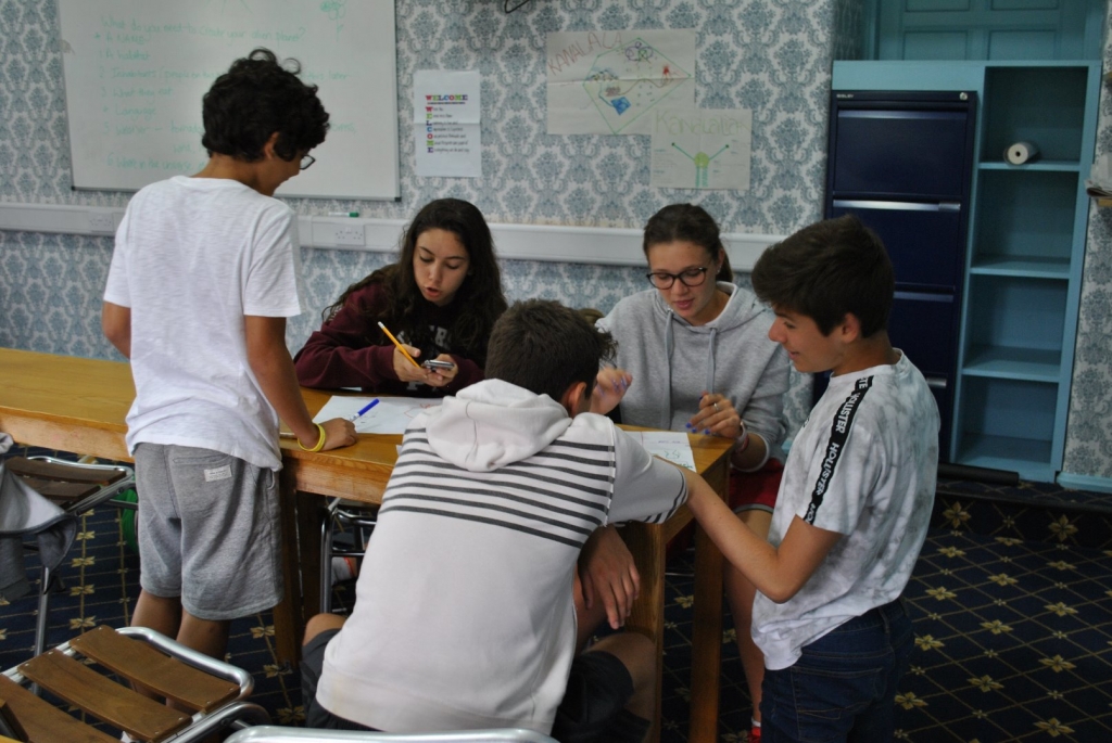 Village Camps International Summer Camp England 2024-07-27 https://www.villagecamps.com/journals_admin/images/1999-8473-DSC_4223.jpg