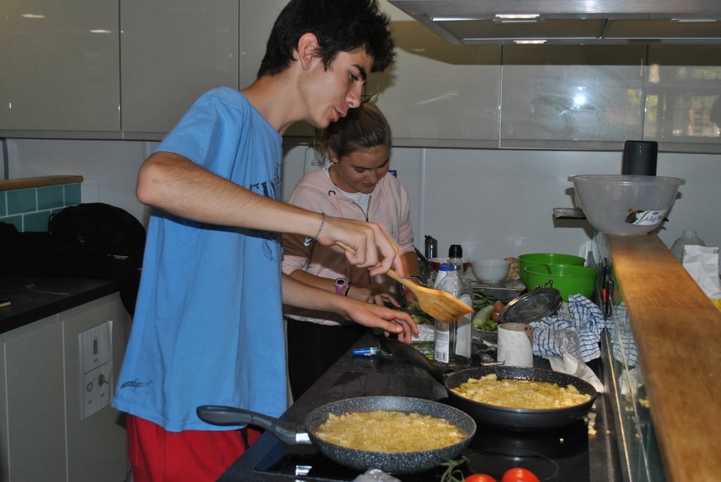 Village Camps International Summer Camp England 2024-07-27 https://www.villagecamps.com/journals_admin/images/1999-8476-DSC_4370.jpg