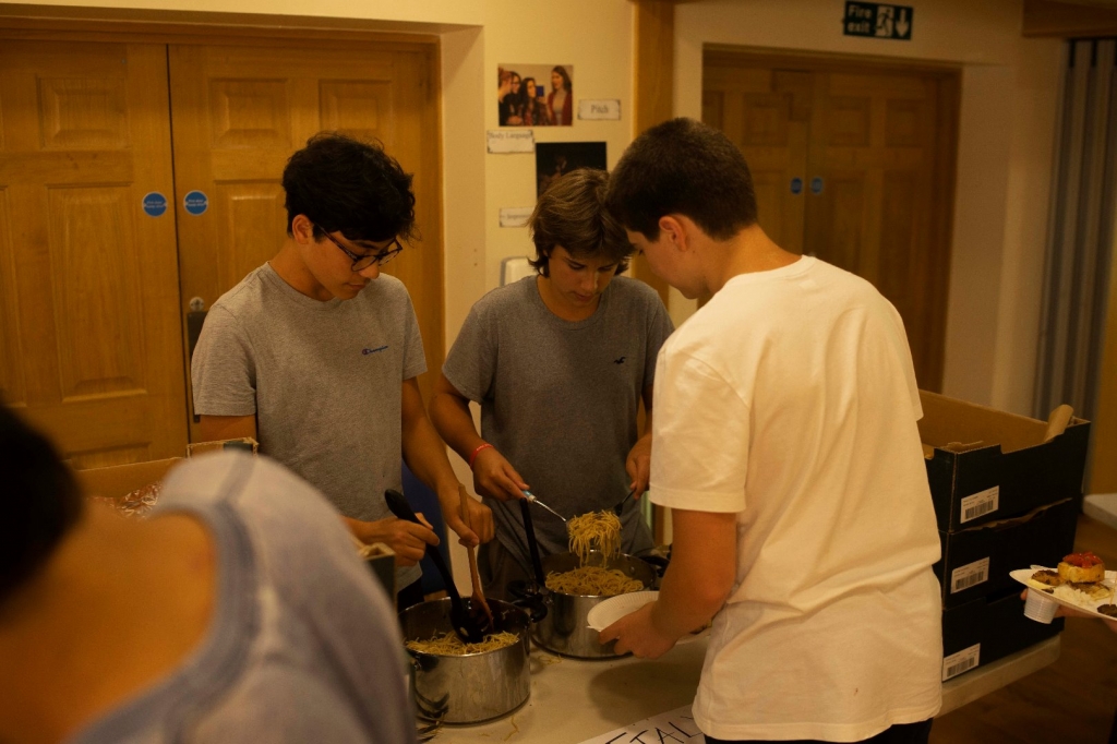 Village Camps International Summer Camp England 2024-07-27 https://www.villagecamps.com/journals_admin/images/1999-8478-_DSC9443.jpg