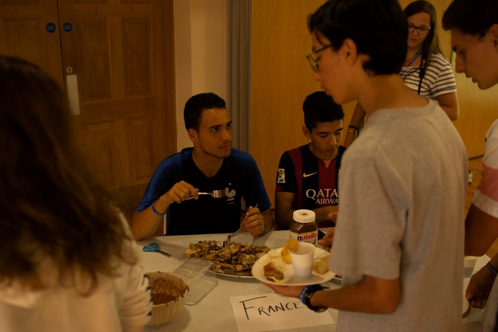 Village Camps International Summer Camp England 2024-07-27 https://www.villagecamps.com/journals_admin/images/1999-8482-_DSC9452.jpg