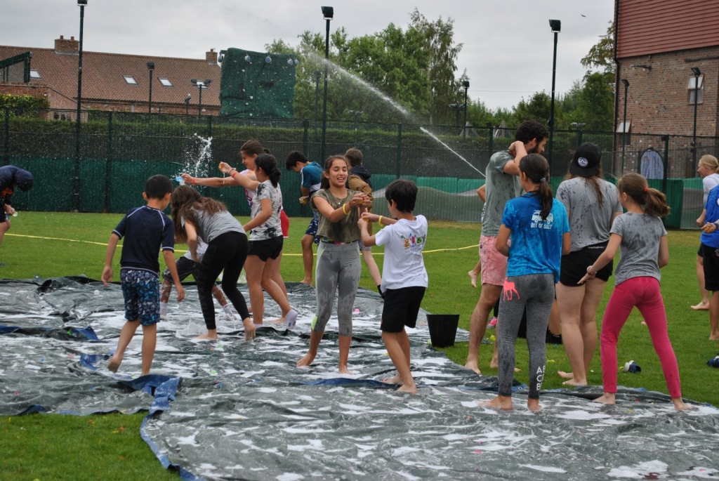 Village Camps International Summer Camp England 2024-07-27 https://www.villagecamps.com/journals_admin/images/2002-2556-DSC_5234.jpg