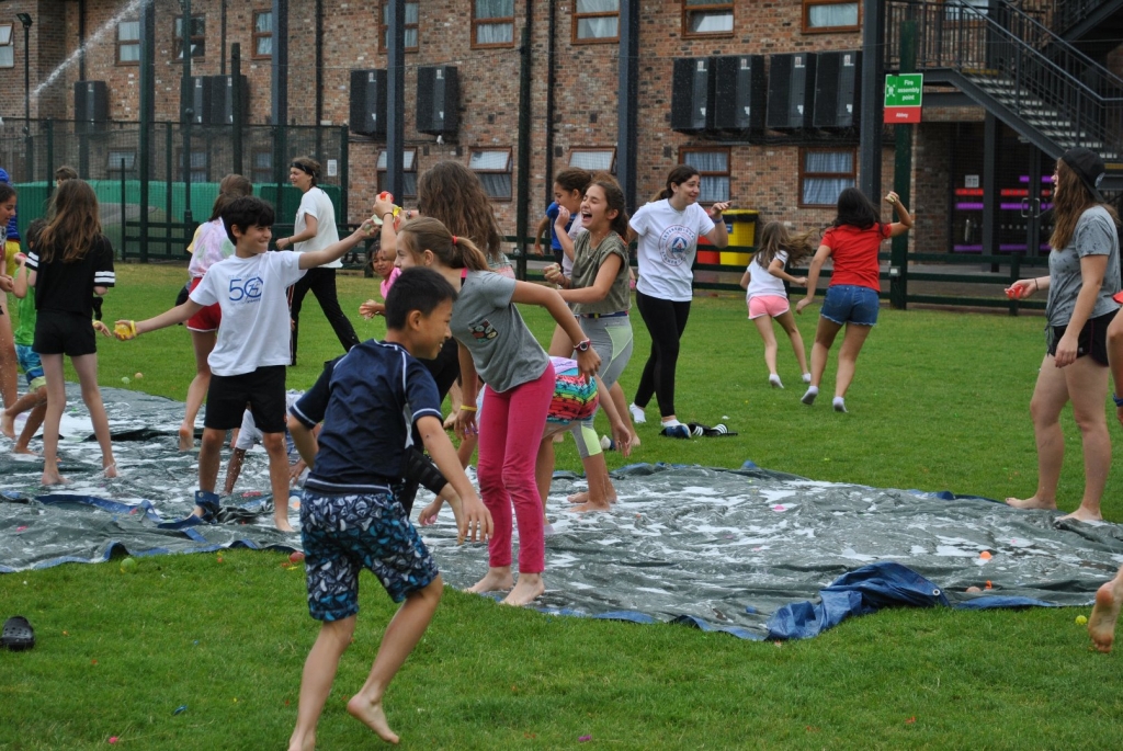 Village Camps International Summer Camp England 2024-07-27 https://www.villagecamps.com/journals_admin/images/2002-2562-DSC_5231.jpg