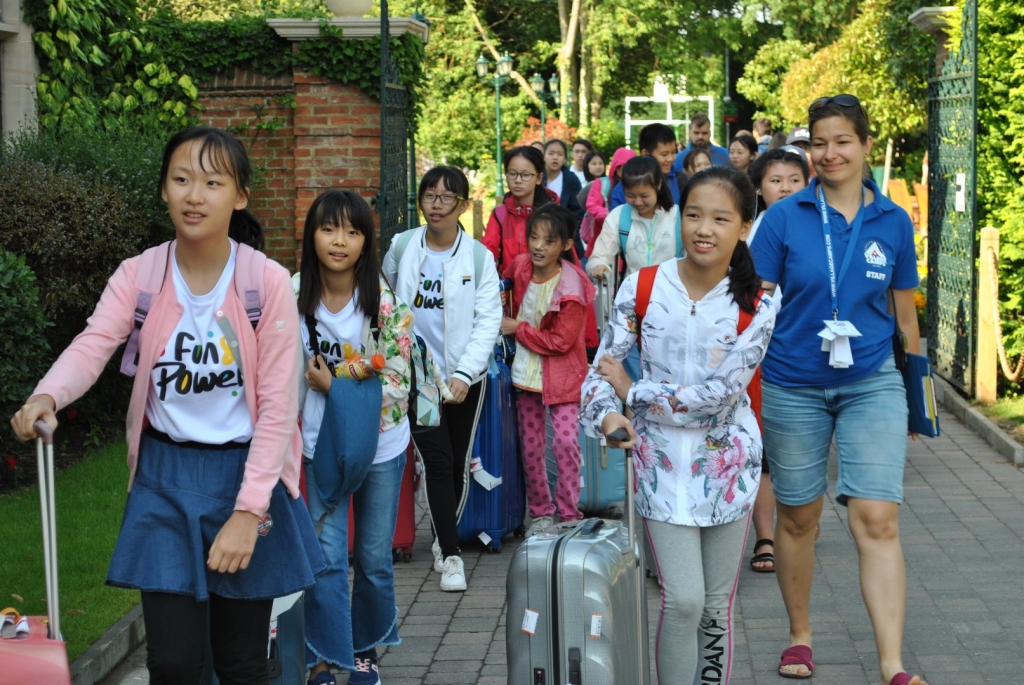 Village Camps International Summer Camp England 2024-07-27 https://www.villagecamps.com/journals_admin/images/2045-3117-DSC_5725.jpg