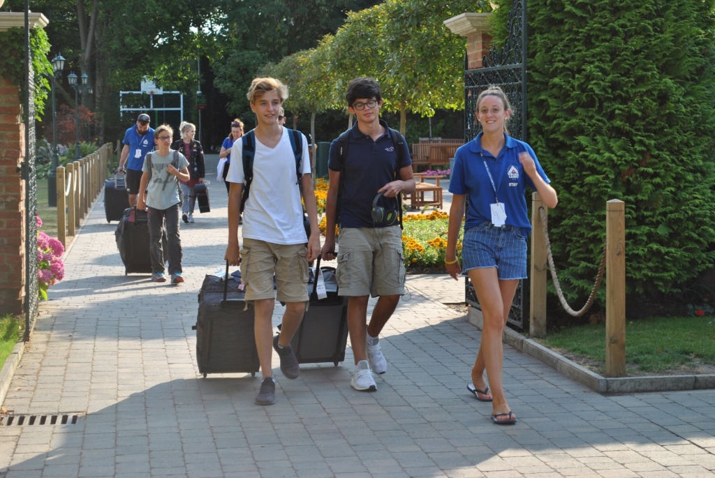 Village Camps International Summer Camp England 2024-07-27 https://www.villagecamps.com/journals_admin/images/2045-3117-DSC_5830.jpg