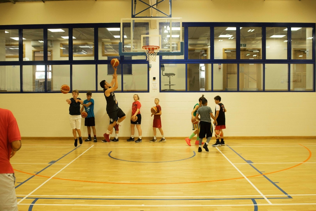 Village Camps International Summer Camp England 2024-07-27 https://www.villagecamps.com/journals_admin/images/2047-0120-_DSC0655.jpg