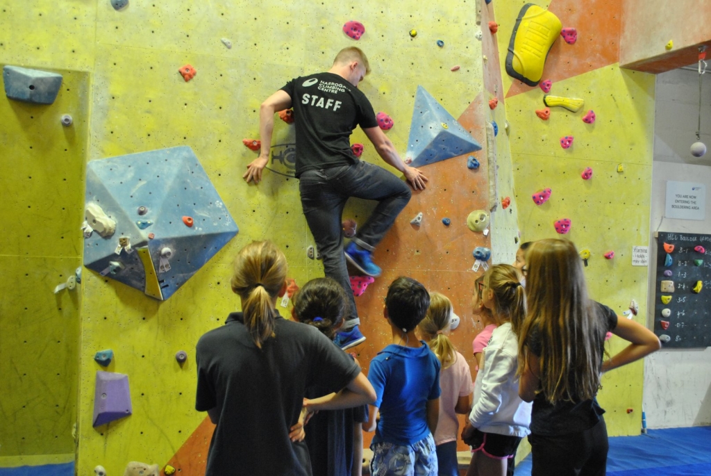 Village Camps International Summer Camp England 2024-07-27 https://www.villagecamps.com/journals_admin/images/2047-0125-DSC_6197.jpg