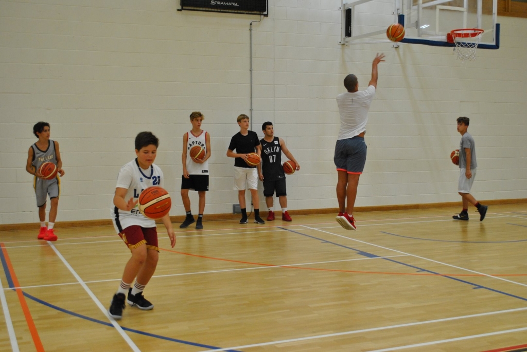 Village Camps International Summer Camp England 2024-07-27 https://www.villagecamps.com/journals_admin/images/2048-5749-DSC_6635.jpg