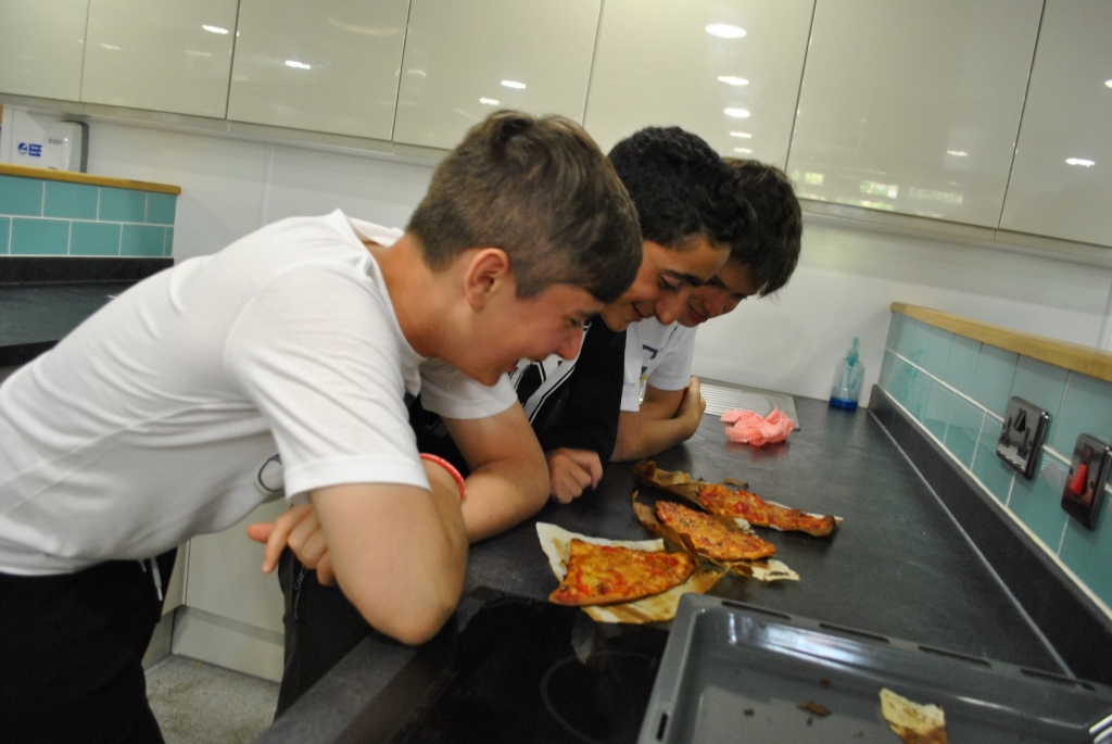 Village Camps International Summer Camp England 2024-07-27 https://www.villagecamps.com/journals_admin/images/2049-3580-DSC_7028.jpg