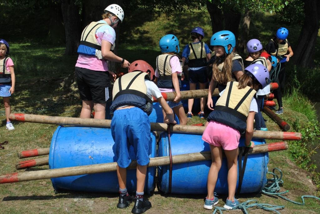 Village Camps International Summer Camp England 2024-07-27 https://www.villagecamps.com/journals_admin/images/2049-3583-DSC_6962.jpg