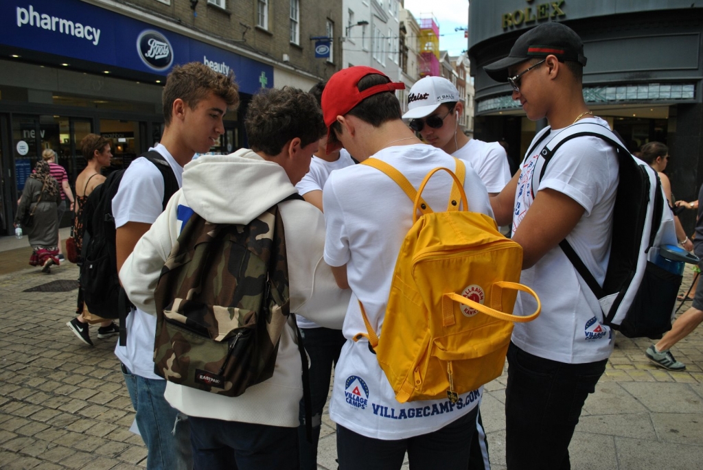 Village Camps International Summer Camp England 2024-07-27 https://www.villagecamps.com/journals_admin/images/2052-8062-DSC_7571.jpg