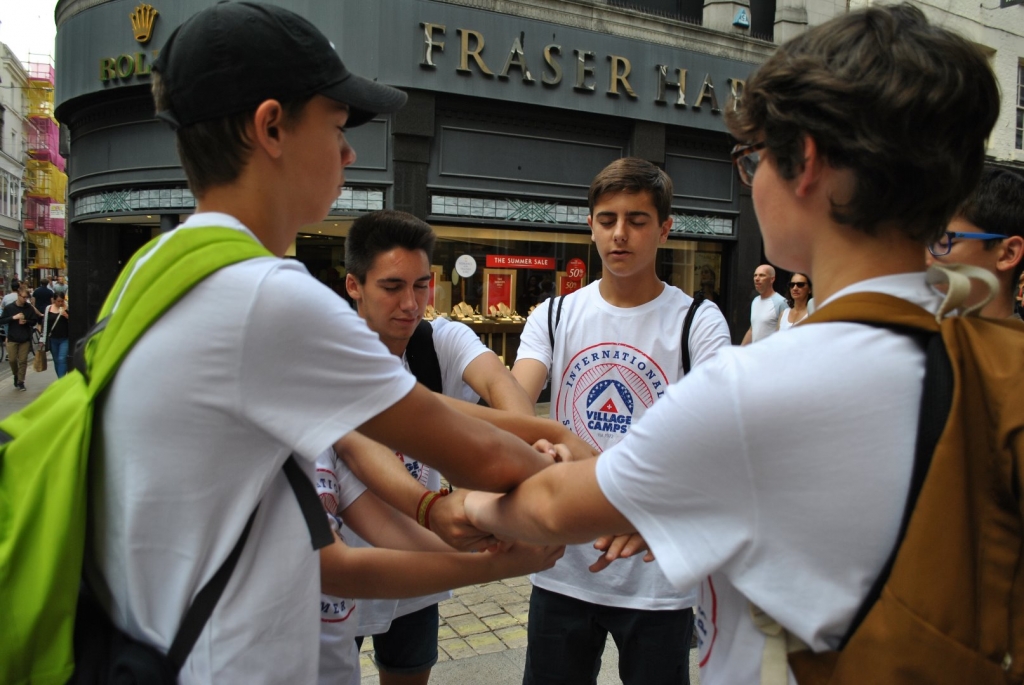 Village Camps International Summer Camp England 2024-07-27 https://www.villagecamps.com/journals_admin/images/2052-8062-DSC_7578.jpg