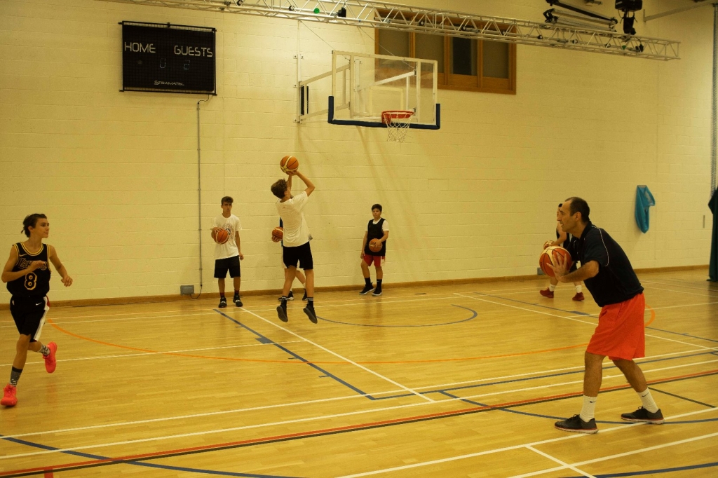 Village Camps International Summer Camp England 2024-07-27 https://www.villagecamps.com/journals_admin/images/2053-8295-_DSC1447.jpg