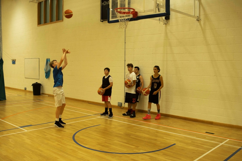 Village Camps International Summer Camp England 2024-07-27 https://www.villagecamps.com/journals_admin/images/2053-8295-_DSC1453.jpg