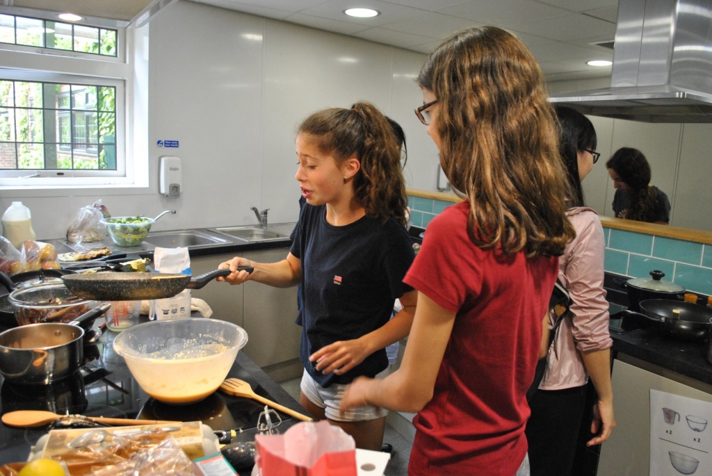 Village Camps International Summer Camp England 2024-07-27 https://www.villagecamps.com/journals_admin/images/2054-3794-DSC_8152.jpg