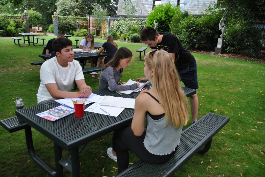 Village Camps International Summer Camp England 2024-07-27 https://www.villagecamps.com/journals_admin/images/2054-3804-DSC_8030.jpg