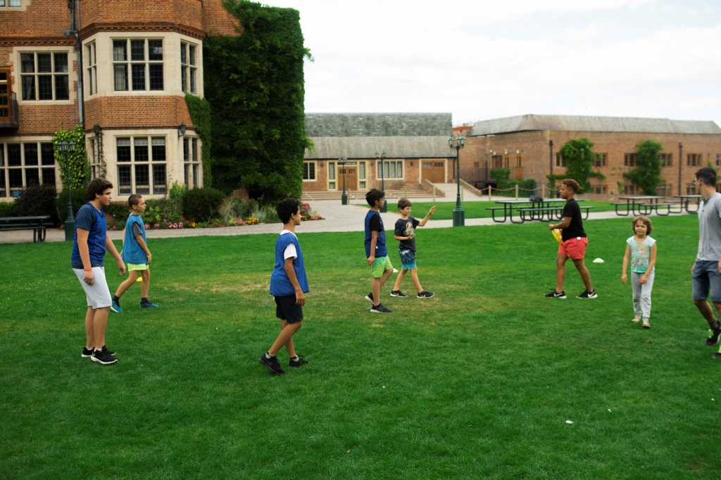 Village Camps International Summer Camp England 2024-07-27 https://www.villagecamps.com/journals_admin/images/2090-5420-_DSC3033.jpg