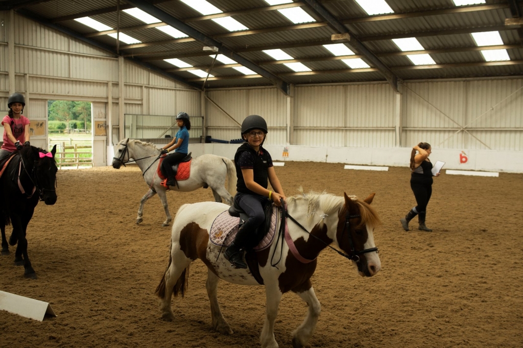 Village Camps International Summer Camp England 2024-07-27 https://www.villagecamps.com/journals_admin/images/2099-4724-_DSC4128.jpg