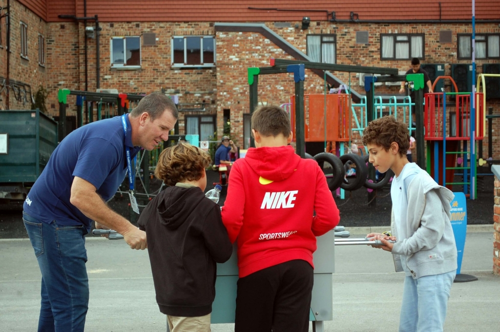 Village Camps International Summer Camp England 2024-07-27 https://www.villagecamps.com/journals_admin/images/2210-7234-32.jpg