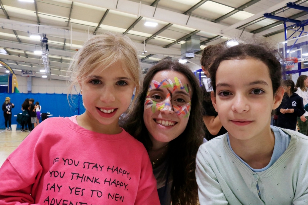 Village Camps International Summer Camp England 2024-07-27 https://www.villagecamps.com/journals_admin/images/2212-5740-_MG_1532.jpg