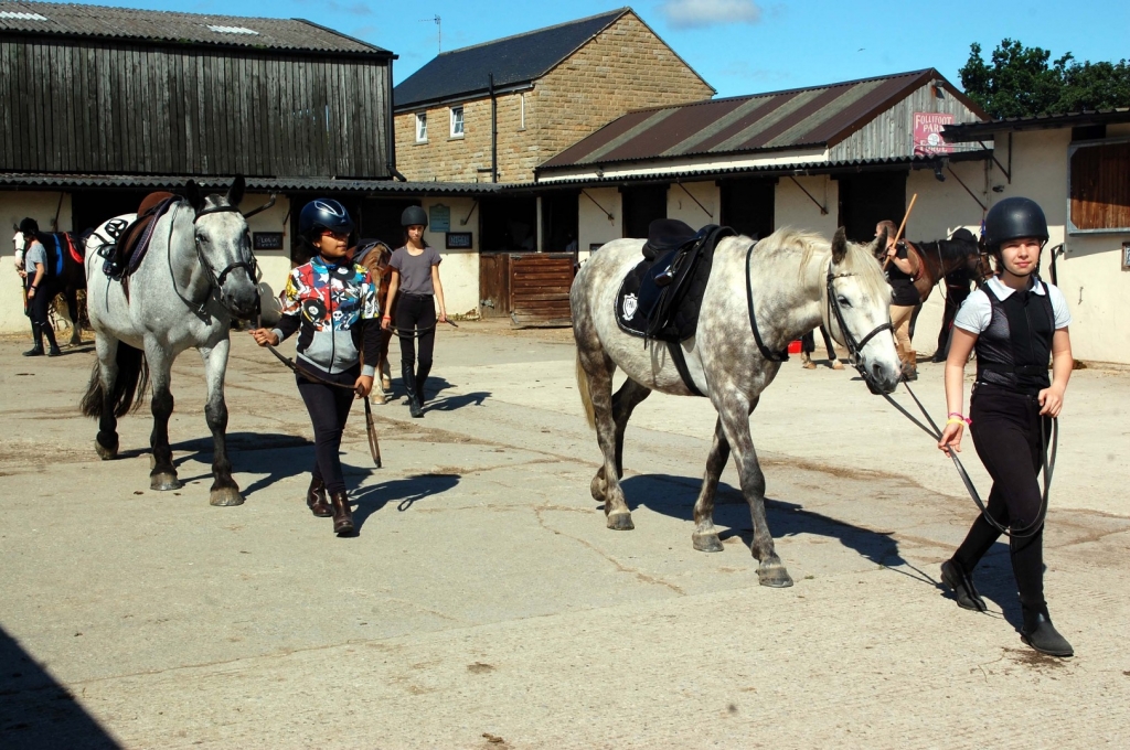 Village Camps International Summer Camp England 2024-07-27 https://www.villagecamps.com/journals_admin/images/2212-5741-8.jpg