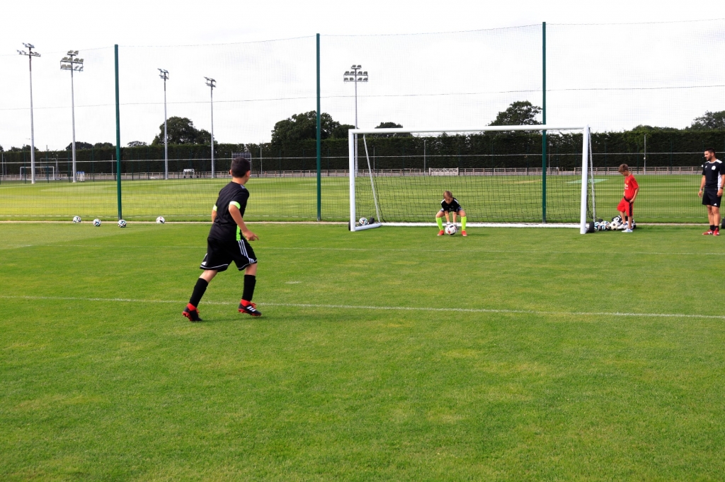 Village Camps International Summer Camp England 2024-07-27 https://www.villagecamps.com/journals_admin/images/2214-7255-_MG_1850.jpg