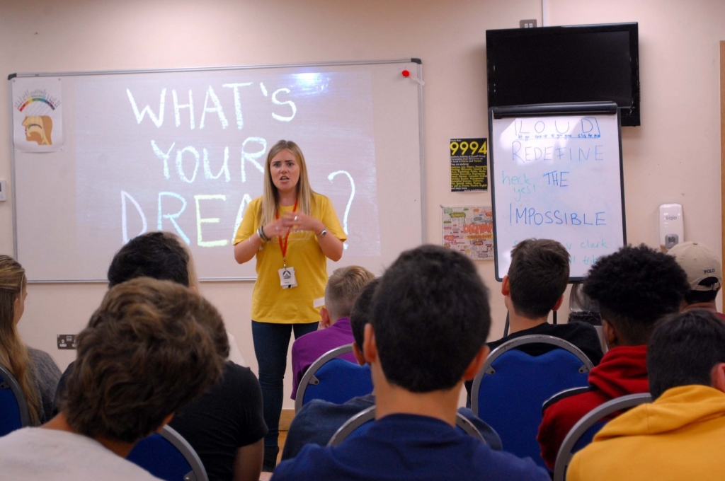 Village Camps International Summer Camp England 2024-07-27 https://www.villagecamps.com/journals_admin/images/2215-3930-DSC_0110.jpg