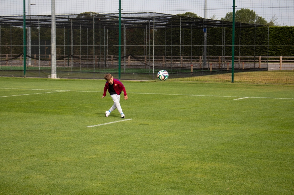 Village Camps International Summer Camp England 2024-07-27 https://www.villagecamps.com/journals_admin/images/2218-7439-_MG_5887.jpg