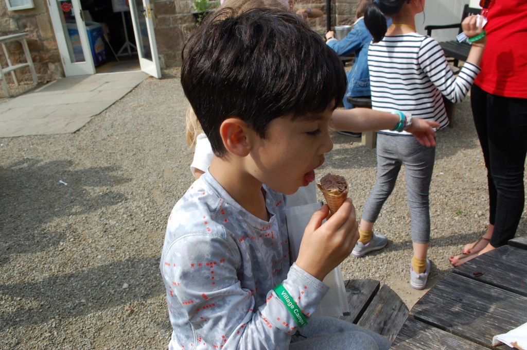 Village Camps International Summer Camp England 2024-07-27 https://www.villagecamps.com/journals_admin/images/2220-1900-DSC_0132.jpg