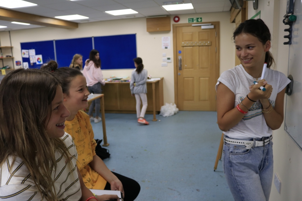 Village Camps International Summer Camp England 2024-07-27 https://www.villagecamps.com/journals_admin/images/2221-0362-_MG_0157.jpg