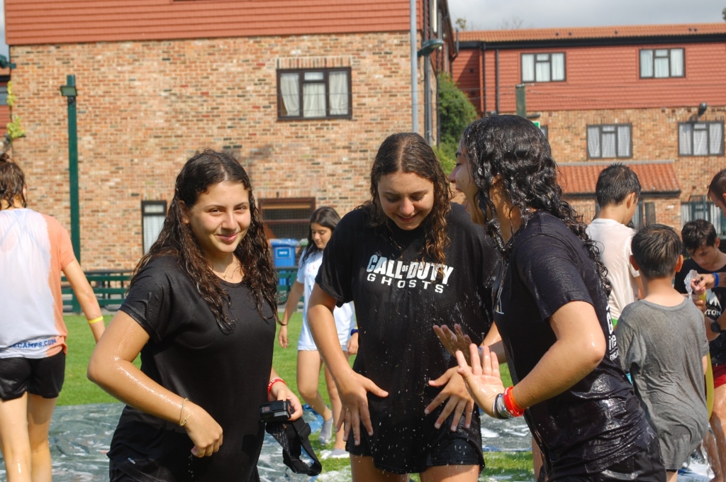 Village Camps International Summer Camp England 2024-07-27 https://www.villagecamps.com/journals_admin/images/2222-1276-DSC_0349.jpg