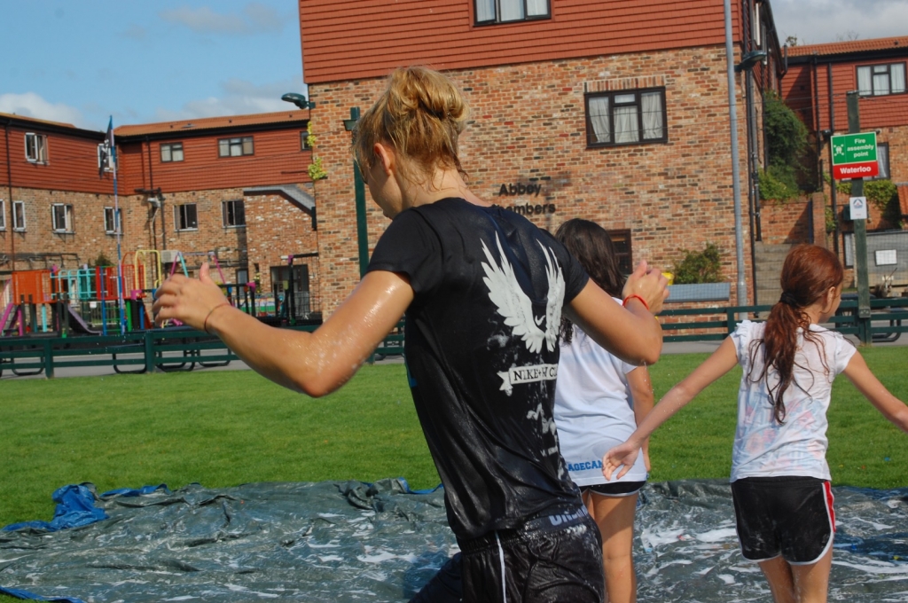Village Camps International Summer Camp England 2024-07-27 https://www.villagecamps.com/journals_admin/images/2222-5273-DSC_0229.jpg