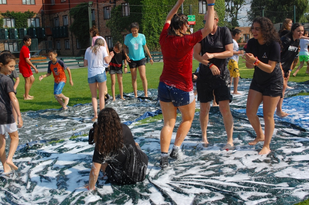Village Camps International Summer Camp England 2024-07-27 https://www.villagecamps.com/journals_admin/images/2222-5274-DSC_0232.jpg