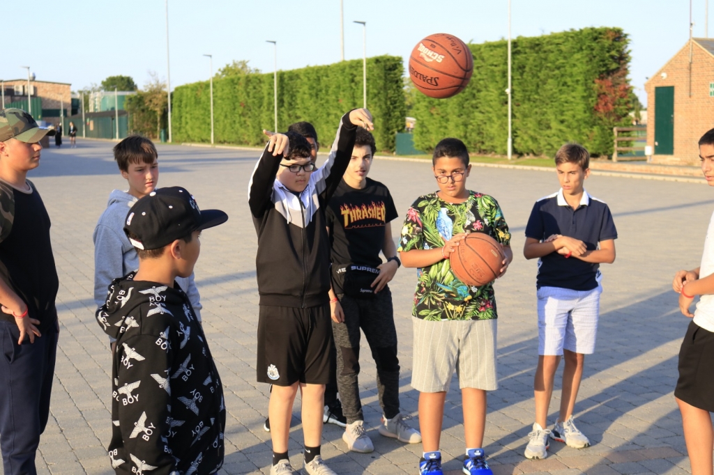 Village Camps International Summer Camp England 2024-07-27 https://www.villagecamps.com/journals_admin/images/2311-8233-_MG_3200.jpg