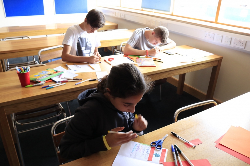 Village Camps International Summer Camp England 2024-07-27 https://www.villagecamps.com/journals_admin/images/2312-3623-_MG_3633.jpg