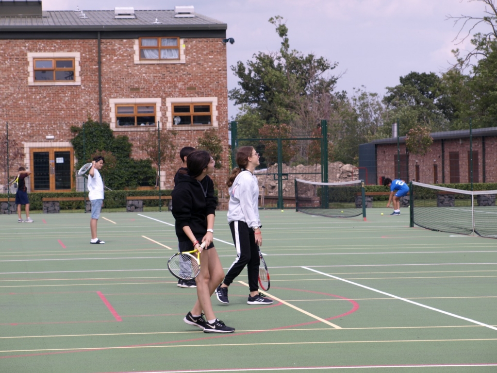 Village Camps International Summer Camp England 2024-07-27 https://www.villagecamps.com/journals_admin/images/2313-6665-_1015151.jpg