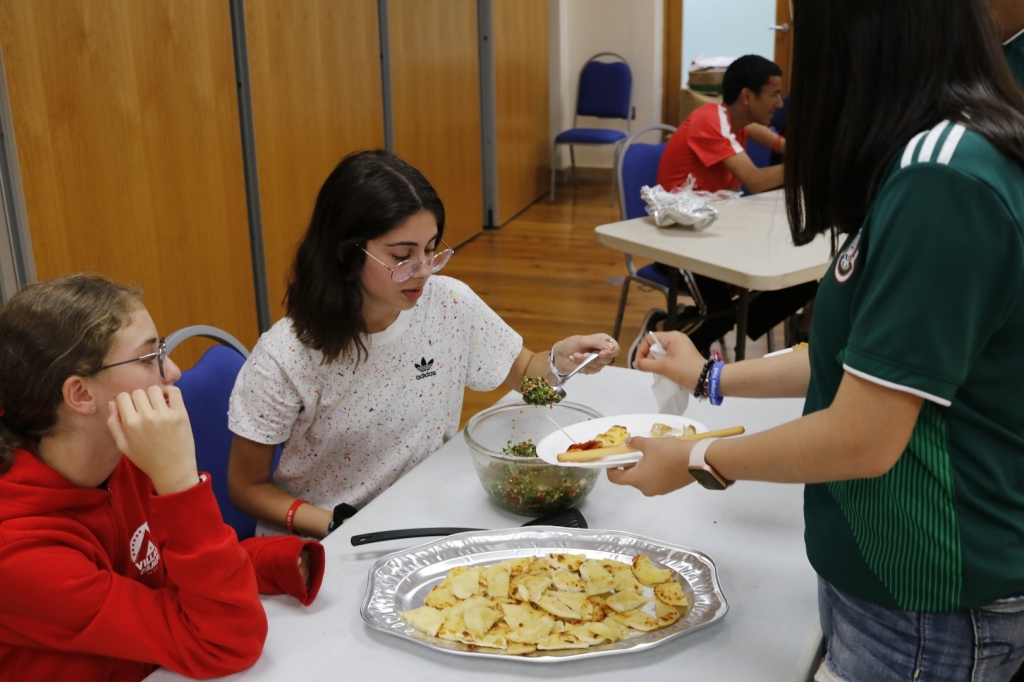 Village Camps International Summer Camp England 2024-07-27 https://www.villagecamps.com/journals_admin/images/2319-8975-_MG_9193.jpg