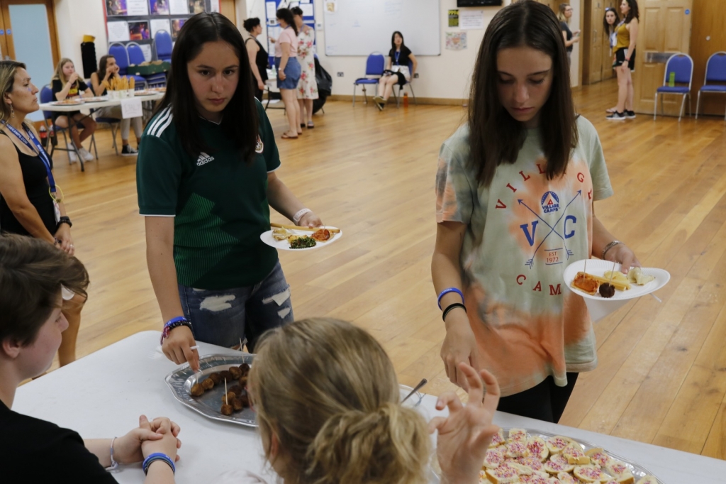 Village Camps International Summer Camp England 2024-07-27 https://www.villagecamps.com/journals_admin/images/2319-8976-_MG_9196.jpg