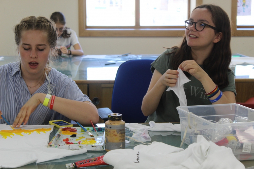 Village Camps International Summer Camp England 2024-07-27 https://www.villagecamps.com/journals_admin/images/2321-9986-IMG_3671.jpg