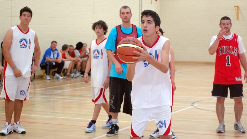 Village Camps International Summer Camp England 2024-07-27 https://www.villagecamps.com/journals_admin/images/233-24-DSC_0332.jpg