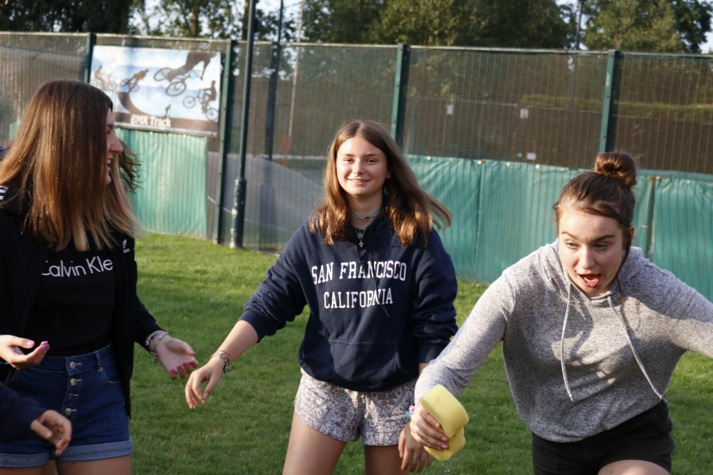 Village Camps International Summer Camp England 2024-07-27 https://www.villagecamps.com/journals_admin/images/2339-5188-_MG_3450.jpg