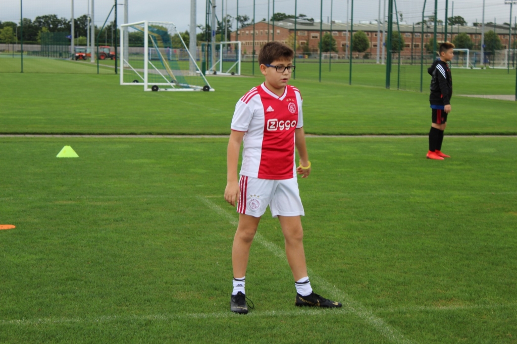 Village Camps International Summer Camp England 2024-07-27 https://www.villagecamps.com/journals_admin/images/2339-5189-IMG_6177.jpg