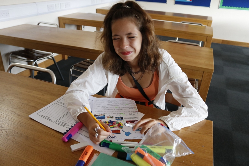 Village Camps International Summer Camp England 2024-07-27 https://www.villagecamps.com/journals_admin/images/2340-6175-_MG_3824.jpg