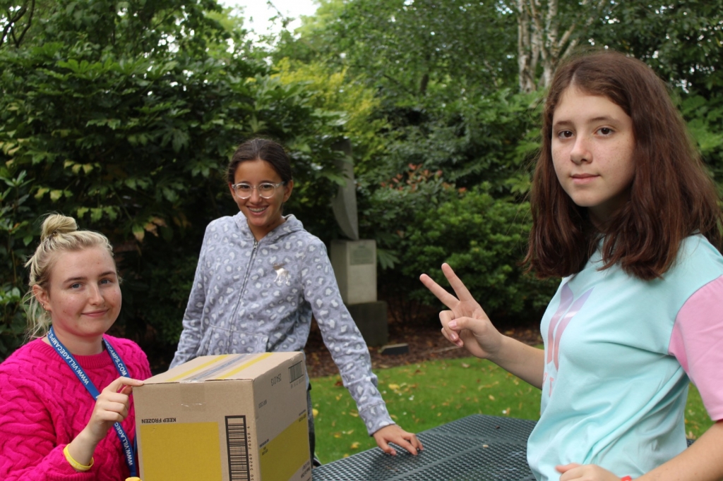 Village Camps International Summer Camp England 2024-07-27 https://www.villagecamps.com/journals_admin/images/2342-3664-IMG_8325.jpg