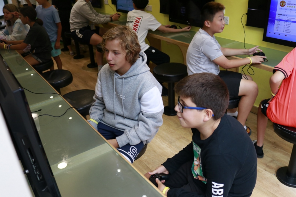 Village Camps International Summer Camp England 2024-07-27 https://www.villagecamps.com/journals_admin/images/2346-9675-_MG_8257.jpg