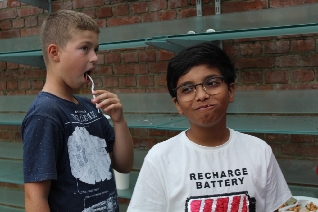 Village Camps International Summer Camp England 2024-07-27 https://www.villagecamps.com/journals_admin/images/2347-5840-IMG_1613.jpg
