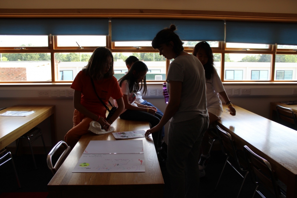 Village Camps International Summer Camp England 2024-07-27 https://www.villagecamps.com/journals_admin/images/2348-0146-IMG_0689.jpg