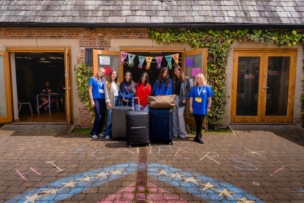 Village Camps International Summer Camp England 2024-07-27 https://www.villagecamps.com/journals_admin/images/2708-0968-_DSC7081.jpg