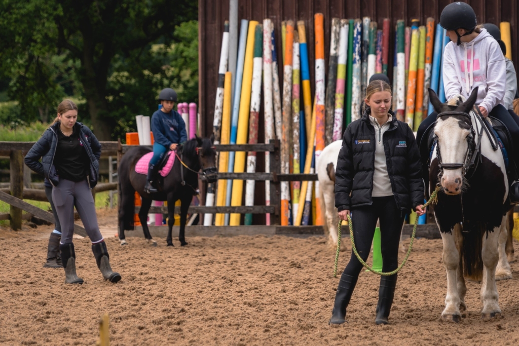 Village Camps International Summer Camp England 2024-07-27 https://www.villagecamps.com/journals_admin/images/2710-5604-_DSC8053.jpg